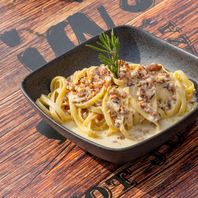 Fettuccine Carbonara
