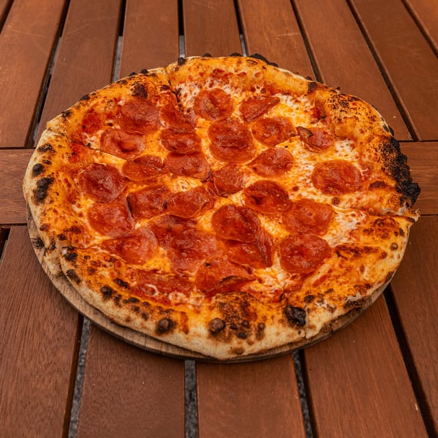 Pepperoni pizza.
