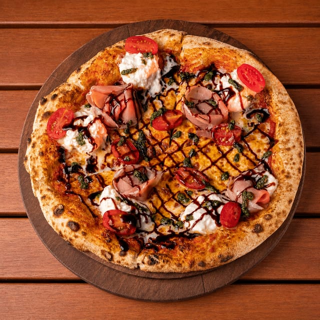 Pia's Pizza.
