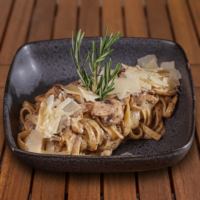 Fettuccine al Tartufo Nero.