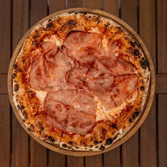 Ham Pizza.
